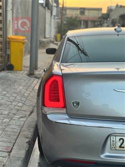 کرایسلەر 300